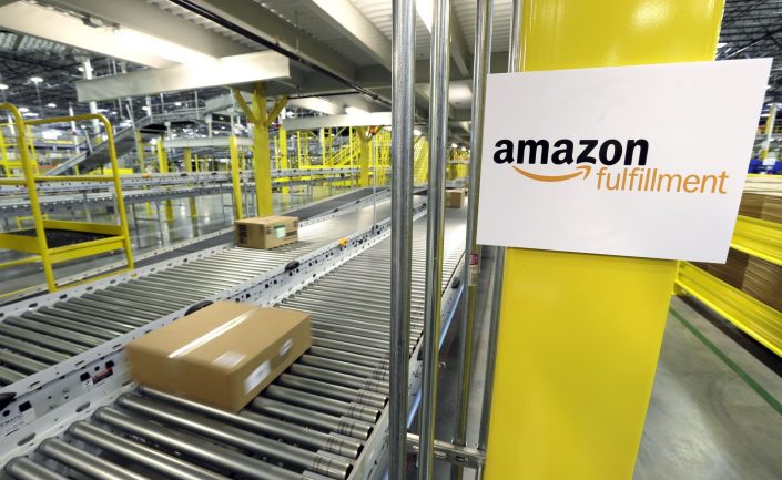 la-fi-tn-amazon-stock-falls-20160129 amazon_Worldwide Cargo Freight Servicefreight